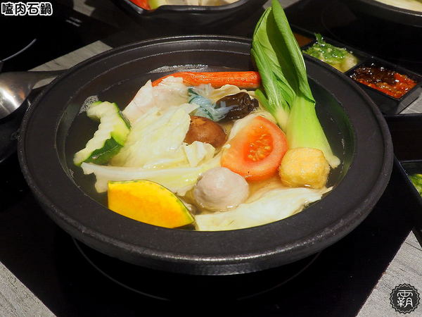 嗑肉石鍋(嗑肉石鍋(昌平店)):嗑肉石鍋昌平店,台中北屯宵夜時間大口嗑肉,肉品水準不輸給燒肉店~ 嗑肉石鍋(嗑肉石鍋(昌平店)):嗑肉石鍋昌平店,台中北屯宵夜時間大口嗑肉,肉品水準不輸給燒肉店~