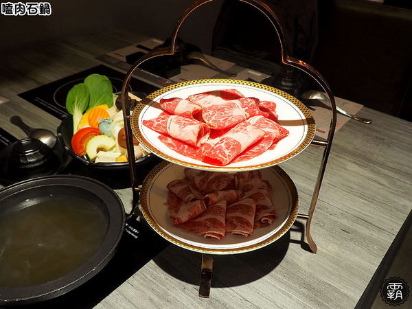 嗑肉石鍋(嗑肉石鍋(昌平店)):嗑肉石鍋昌平店,台中北屯宵夜時間大口嗑肉,肉品水準不輸給燒肉店~ 嗑肉石鍋(嗑肉石鍋(昌平店)):嗑肉石鍋昌平店,台中北屯宵夜時間大口嗑肉,肉品水準不輸給燒肉店~