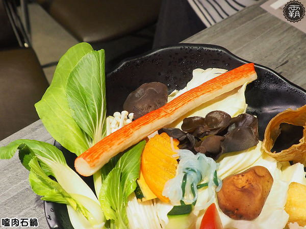 嗑肉石鍋(嗑肉石鍋(昌平店)):嗑肉石鍋昌平店,台中北屯宵夜時間大口嗑肉,肉品水準不輸給燒肉店~ 嗑肉石鍋(嗑肉石鍋(昌平店)):嗑肉石鍋昌平店,台中北屯宵夜時間大口嗑肉,肉品水準不輸給燒肉店~