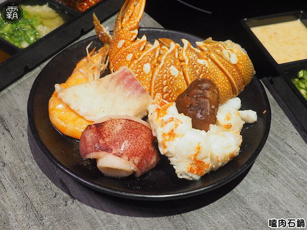 嗑肉石鍋(嗑肉石鍋(昌平店)):嗑肉石鍋昌平店,台中北屯宵夜時間大口嗑肉,肉品水準不輸給燒肉店~ 嗑肉石鍋(嗑肉石鍋(昌平店)):嗑肉石鍋昌平店,台中北屯宵夜時間大口嗑肉,肉品水準不輸給燒肉店~