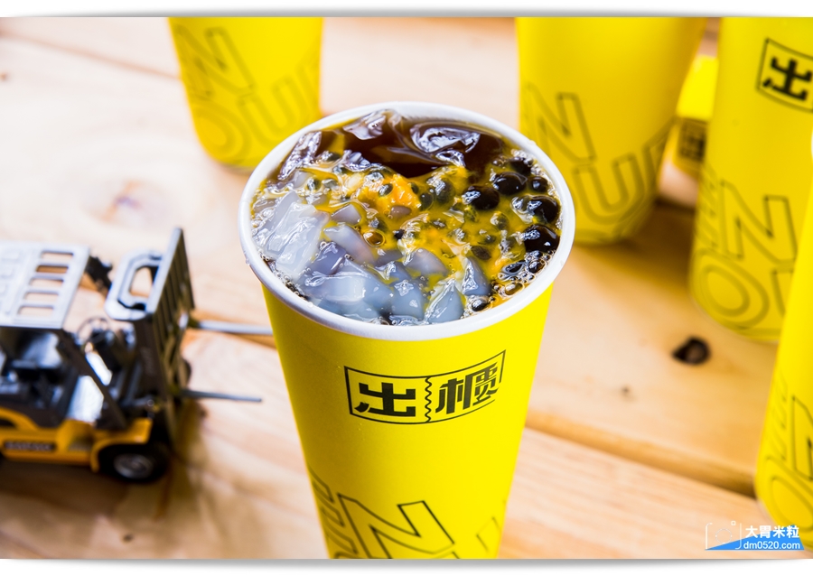 台中人氣黃金飲品,南台灣也能喝到囉,Open Your Door出櫃屏東潮州店,招牌黃金蕎麥拿鐵,加料必點三寶,紅荳子鮮奶,滿料實在 - 大胃米粒 DAVID & MILLY