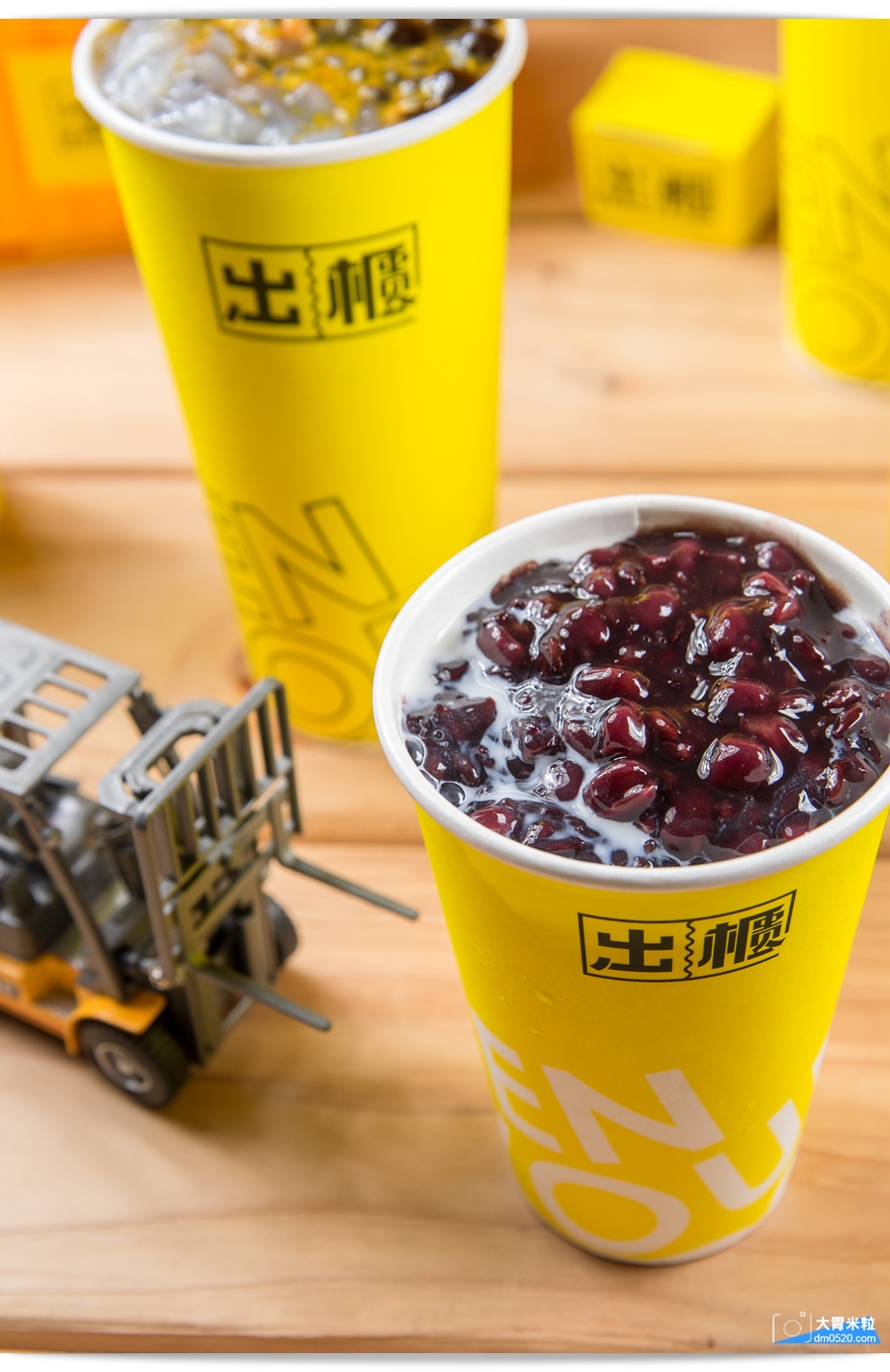 台中人氣黃金飲品,南台灣也能喝到囉,Open Your Door出櫃屏東潮州店,招牌黃金蕎麥拿鐵,加料必點三寶,紅荳子鮮奶,滿料實在 - 大胃米粒 DAVID & MILLY