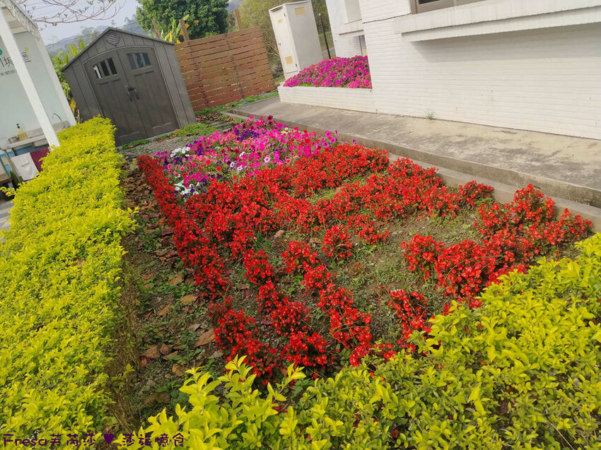 嘉義縣中埔鄉嘉義飯店【詩情夢幻城堡】飛行吧！溜滑梯房＋兒童跑車免費盡情玩.煙火晚會＋魔術表演＋仙女棒＋爆米花超嗨