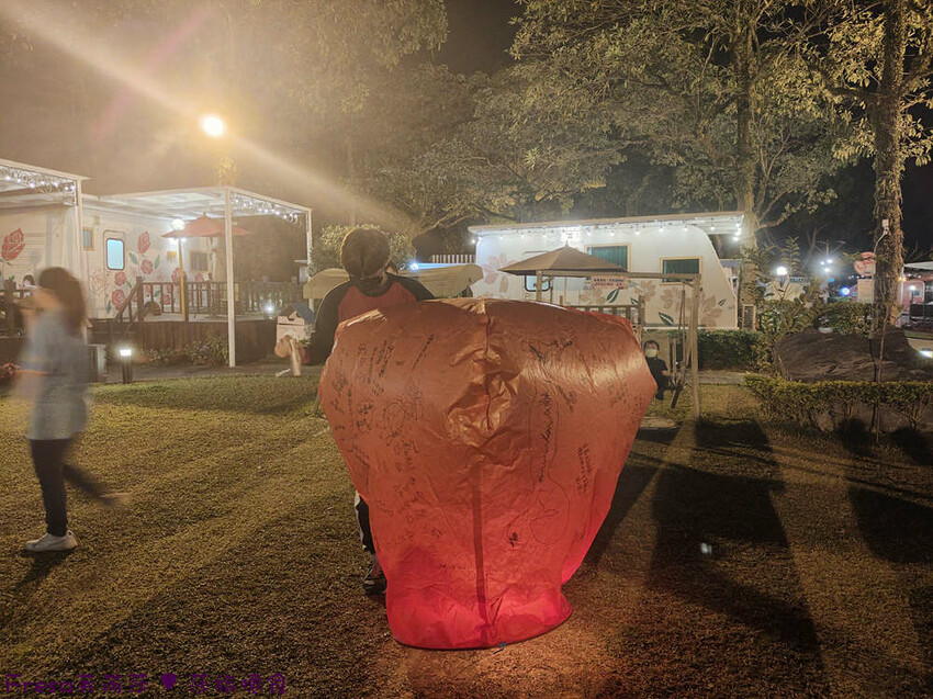 嘉義縣中埔鄉嘉義飯店【詩情夢幻城堡】飛行吧！溜滑梯房＋兒童跑車免費盡情玩.煙火晚會＋魔術表演＋仙女棒＋爆米花超嗨