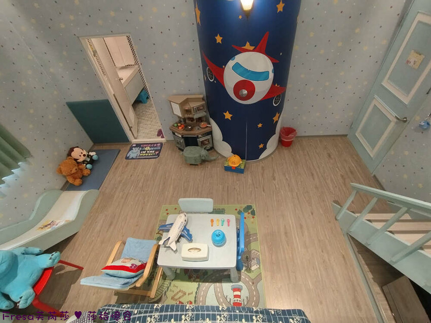 嘉義縣中埔鄉嘉義飯店【詩情夢幻城堡】飛行吧！溜滑梯房＋兒童跑車免費盡情玩.煙火晚會＋魔術表演＋仙女棒＋爆米花超嗨