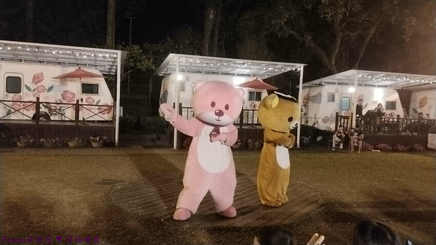 嘉義縣中埔鄉嘉義飯店【詩情夢幻城堡】飛行吧！溜滑梯房＋兒童跑車免費盡情玩.煙火晚會＋魔術表演＋仙女棒＋爆米花超嗨