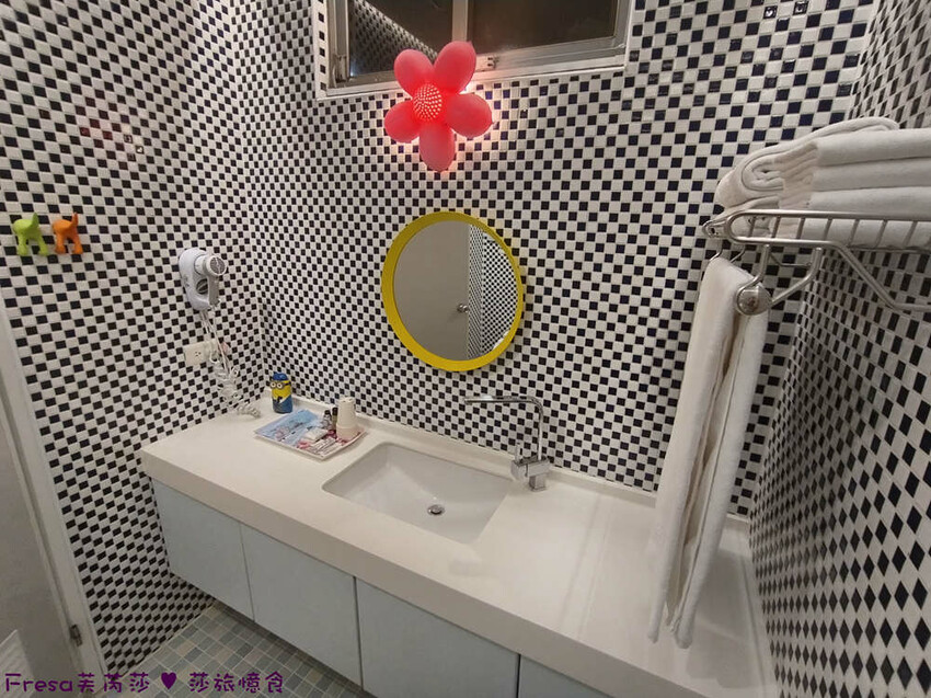 嘉義縣中埔鄉嘉義飯店【詩情夢幻城堡】飛行吧！溜滑梯房＋兒童跑車免費盡情玩.煙火晚會＋魔術表演＋仙女棒＋爆米花超嗨