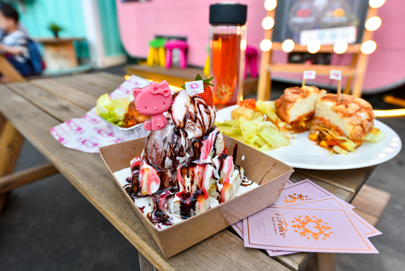 I Felice Uno貨櫃聚落：台中西屯區美食-UNO市集粉色貨櫃屋，少女心噴發之繽紛冰淇淋，讓人彷彿置身在迪士尼！