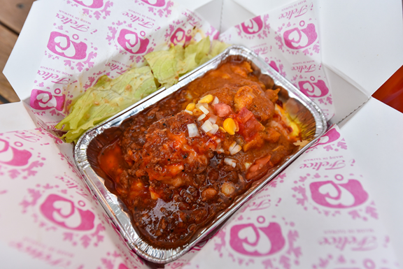 I Felice Uno貨櫃聚落：台中西屯區美食-UNO市集粉色貨櫃屋，少女心噴發之繽紛冰淇淋，讓人彷彿置身在迪士尼！