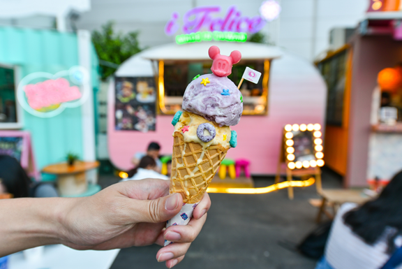 I Felice Uno貨櫃聚落：台中西屯區美食-UNO市集粉色貨櫃屋，少女心噴發之繽紛冰淇淋，讓人彷彿置身在迪士尼！