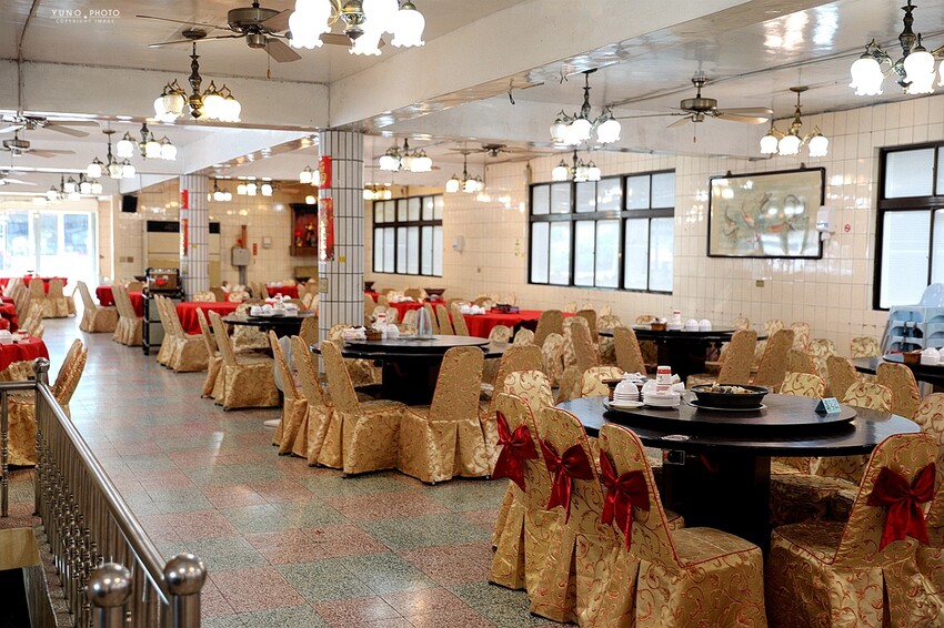 傳承第三代40年石門活魚多吃老店!草魚&烏鰡現撈現烹調|十一份活魚餐廳(桃園大溪美食)