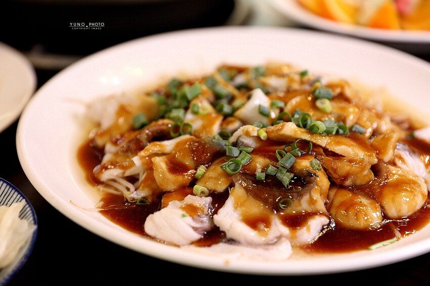 傳承第三代40年石門活魚多吃老店!草魚&烏鰡現撈現烹調|十一份活魚餐廳(桃園大溪美食)