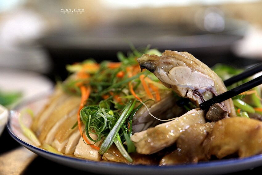 傳承第三代40年石門活魚多吃老店!草魚&烏鰡現撈現烹調|十一份活魚餐廳(桃園大溪美食)