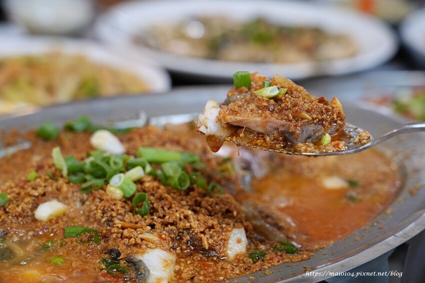 桃園石門活魚|十一份活魚餐廳~活魚一魚多吃,現抓現煮、餐點平價份量十足,聚餐首選,附停車場、免服務費