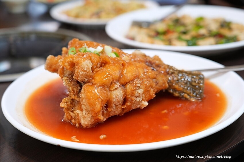 桃園石門活魚|十一份活魚餐廳~活魚一魚多吃,現抓現煮、餐點平價份量十足,聚餐首選,附停車場、免服務費