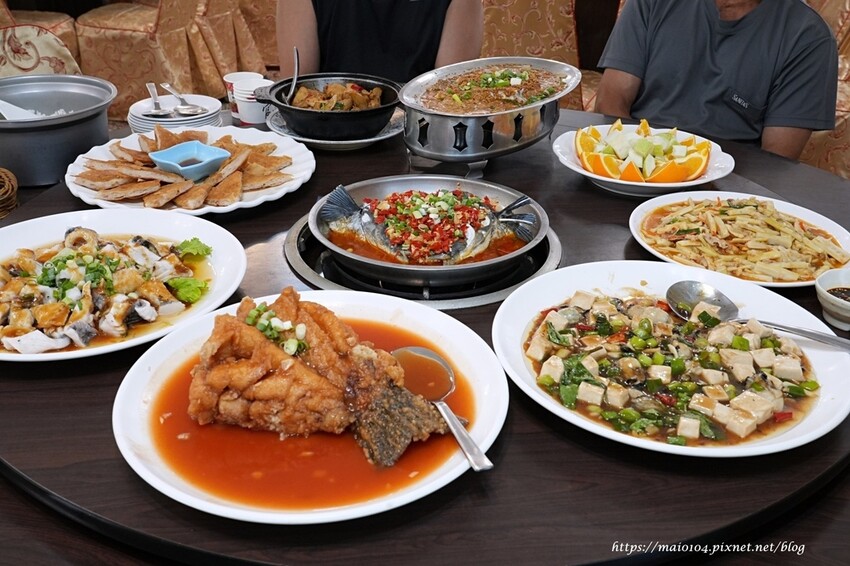 桃園石門活魚|十一份活魚餐廳~活魚一魚多吃,現抓現煮、餐點平價份量十足,聚餐首選,附停車場、免服務費