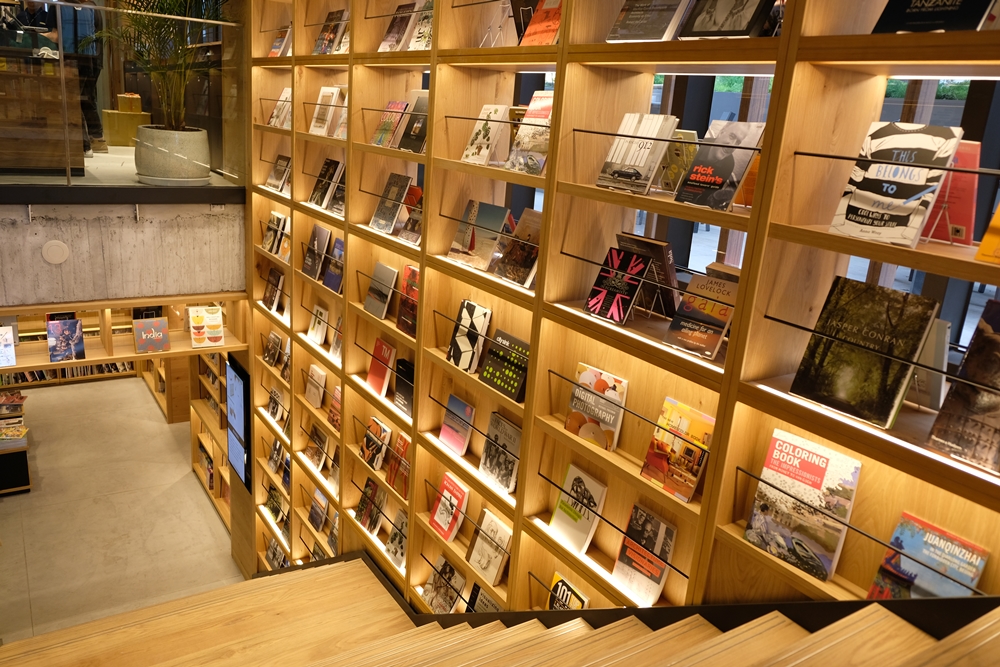 蔦屋書店市政店