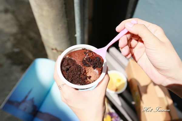 栗卡朵洋菓子工坊:【台南美食】惡魔般存在的特濃法式巧克力蛋糕!學甲區隱藏版的五星級甜點:栗卡朵洋菓子工坊