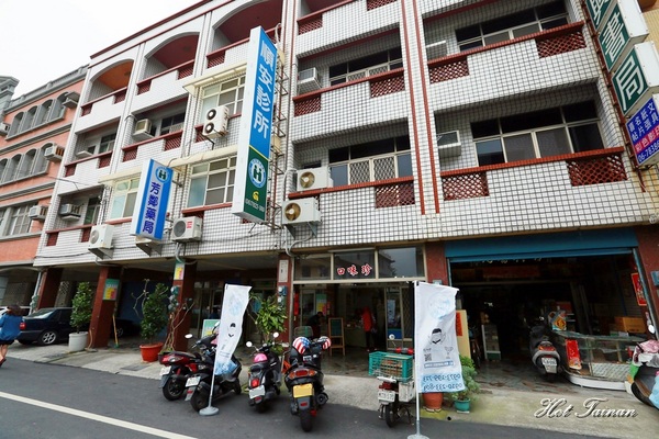 栗卡朵洋菓子工坊:【台南美食】惡魔般存在的特濃法式巧克力蛋糕!學甲區隱藏版的五星級甜點:栗卡朵洋菓子工坊