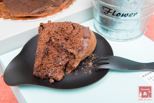 栗卡朵洋菓子工坊:【台南學甲】星級主廚甜點|嚴選頂級原料|必買伴手禮|法式經典巧克力蛋糕|天使與惡魔重乳酪蛋糕~栗卡朵洋菓子工坊