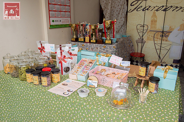 栗卡朵洋菓子工坊:【台南學甲】星級主廚甜點|嚴選頂級原料|必買伴手禮|法式經典巧克力蛋糕|天使與惡魔重乳酪蛋糕~栗卡朵洋菓子工坊