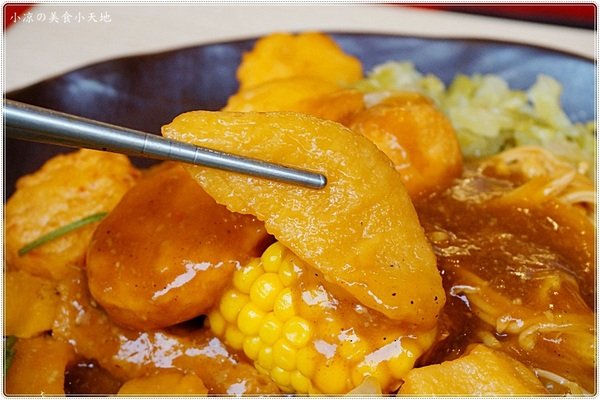 食神滷味 台中靜宜店：台中沙鹿』食神滷味靜宜店║食神到！銅板小吃、宵夜新選擇！獨家麻辣燙，多項食材，不同的香辣快感～