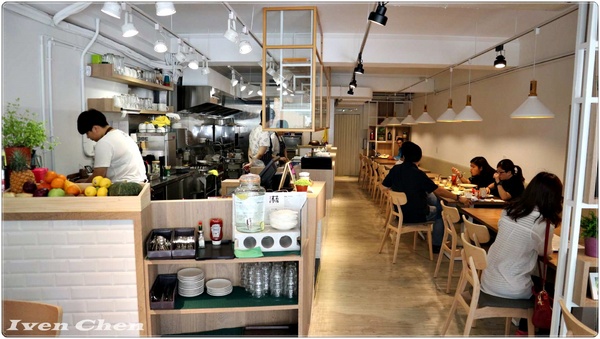 R. mosu沐蔬輕食尚：《雙連蔬食早午餐》假日用餐在時尚健康品味兼具的『R. mosu沐蔬輕食尚』