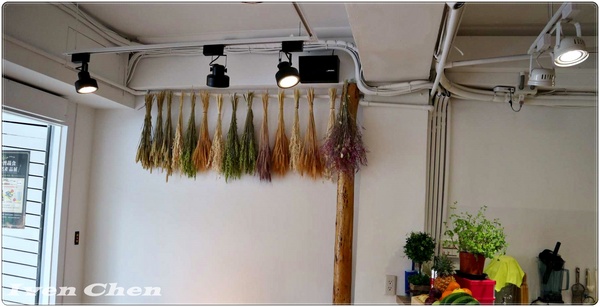 R. mosu沐蔬輕食尚：《雙連蔬食早午餐》假日用餐在時尚健康品味兼具的『R. mosu沐蔬輕食尚』