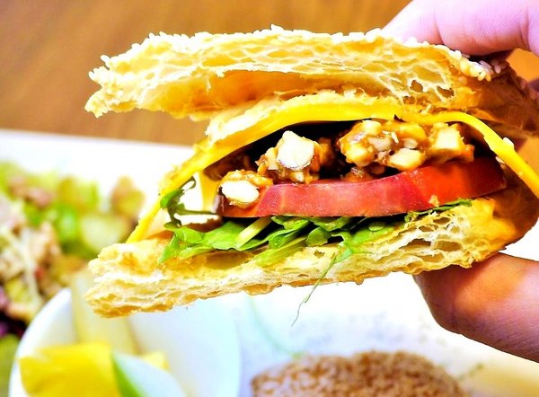 R. mosu沐蔬輕食尚:【雙連蔬食早午餐】 R. mosu沐蔬輕食尚.天然食材 / 蔬食新潮流.清爽無負擔料理