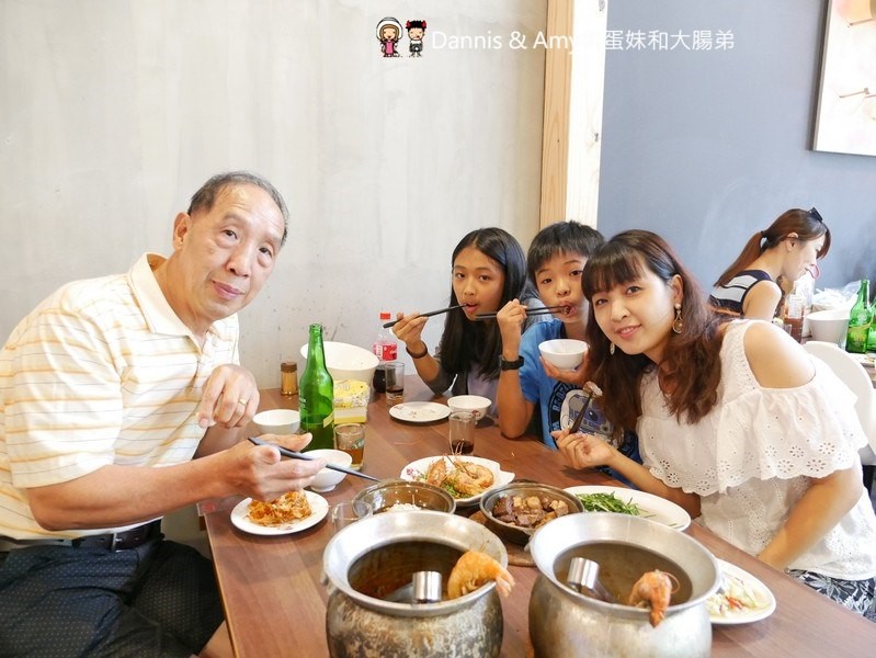 《新竹竹北聚餐推薦餐廳》一品活蝦竹北旗艦店。現撈泰國蝦美食餐廳。下班約會聚餐好去處。還有超大親子空間設計︱(影片)