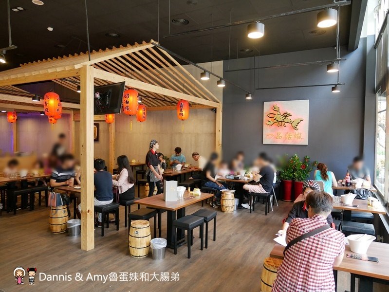 《新竹竹北聚餐推薦餐廳》一品活蝦竹北旗艦店。現撈泰國蝦美食餐廳。下班約會聚餐好去處。還有超大親子空間設計︱（影片）