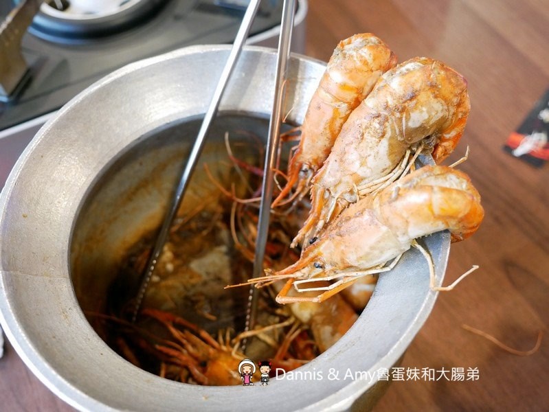 《新竹竹北聚餐推薦餐廳》一品活蝦竹北旗艦店。現撈泰國蝦美食餐廳。下班約會聚餐好去處。還有超大親子空間設計︱(影片)