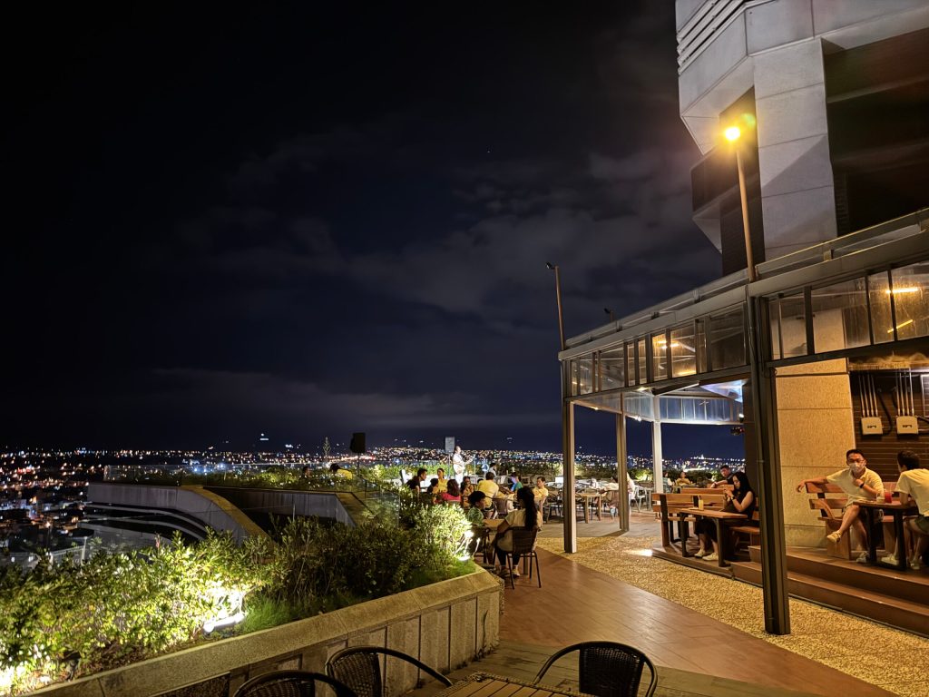 宜蘭羅東住宿 溫泉飯店【村却國際溫泉酒店】一泊二食 高空酒吧 房內雙湯池！ - 雁雁｜美食 旅遊 生活娛樂