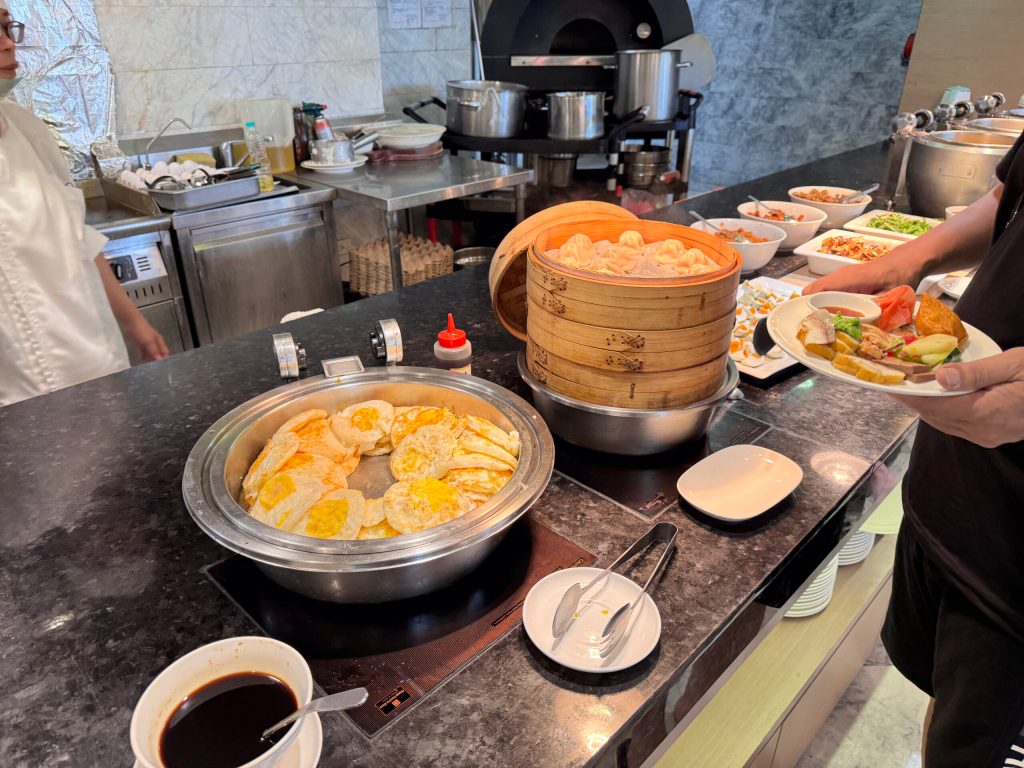 宜蘭羅東住宿 溫泉飯店【村却國際溫泉酒店】一泊二食 高空酒吧 房內雙湯池！ - 雁雁｜美食 旅遊 生活娛樂