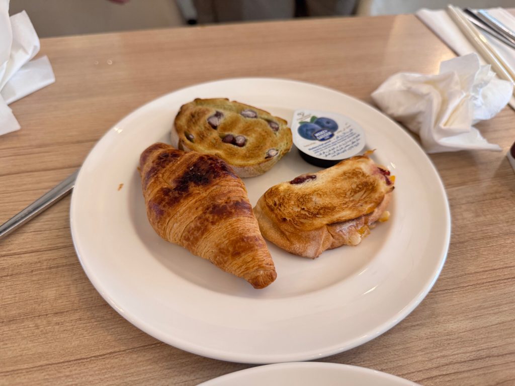 宜蘭羅東住宿 溫泉飯店【村却國際溫泉酒店】一泊二食 高空酒吧 房內雙湯池！ - 雁雁｜美食 旅遊 生活娛樂