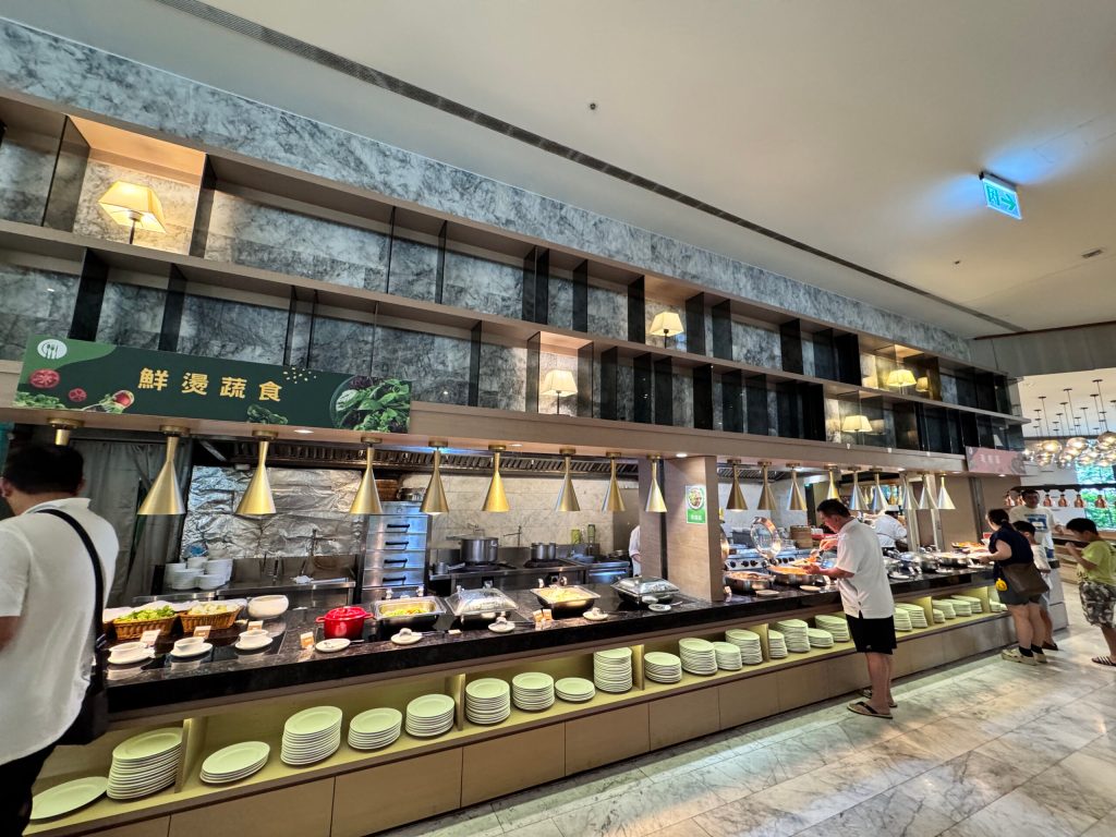 宜蘭羅東住宿 溫泉飯店【村却國際溫泉酒店】一泊二食 高空酒吧 房內雙湯池！ - 雁雁｜美食 旅遊 生活娛樂