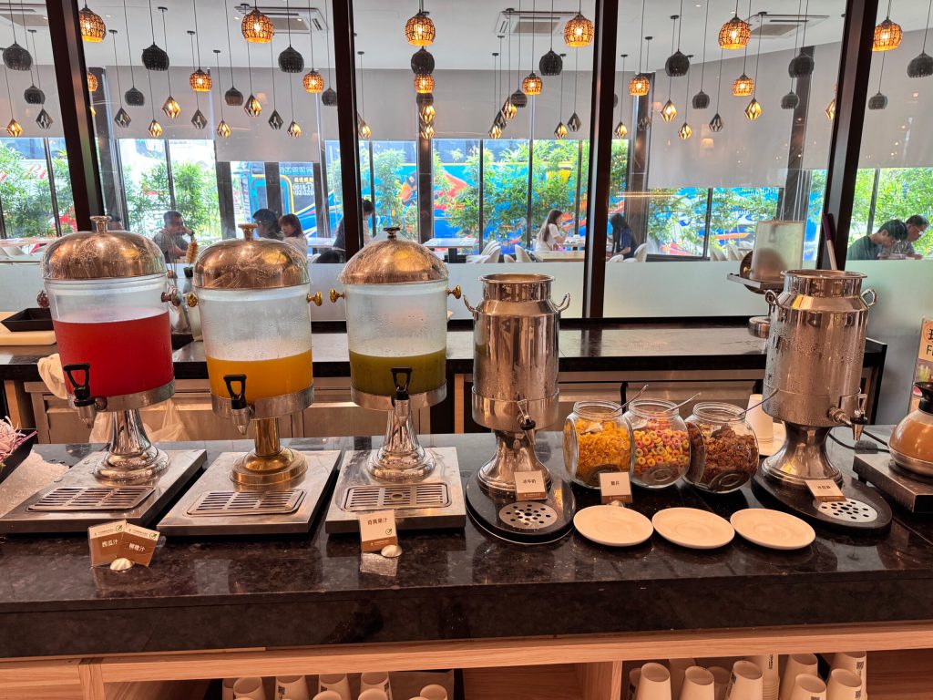 宜蘭羅東住宿 溫泉飯店【村却國際溫泉酒店】一泊二食 高空酒吧 房內雙湯池！ - 雁雁｜美食 旅遊 生活娛樂