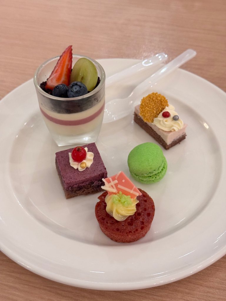 宜蘭羅東住宿 溫泉飯店【村却國際溫泉酒店】一泊二食 高空酒吧 房內雙湯池！ - 雁雁｜美食 旅遊 生活娛樂