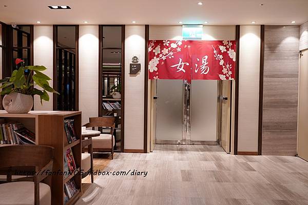 【羅東住宿推薦】村却國際溫泉酒店 一泊二食 #泡湯 #游泳池 #空中酒吧 #百萬夜景 親子住宿旅遊的好選擇 (47).JPG