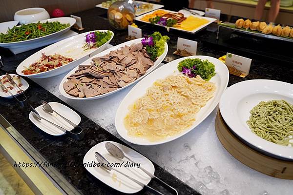 【羅東住宿推薦】村却國際溫泉酒店 一泊二食 #泡湯 #游泳池 #空中酒吧 #百萬夜景 親子住宿旅遊的好選擇 (61).JPG