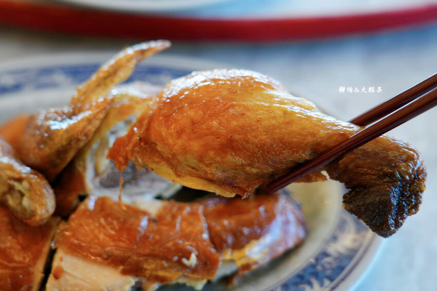 60年代脆皮雞白斬雞,無敵海景視野,新北三芝磚窯雞台菜餐廳!