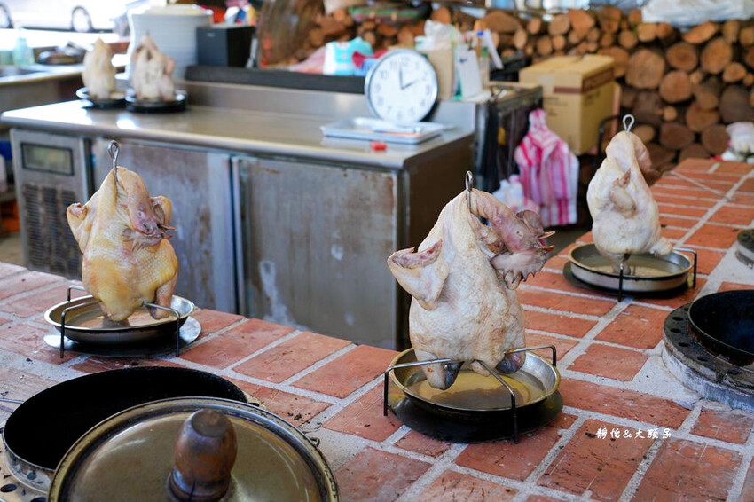 60年代脆皮雞白斬雞,無敵海景視野,新北三芝磚窯雞台菜餐廳!