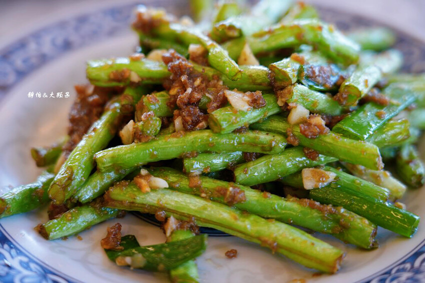 60年代脆皮雞白斬雞,無敵海景視野,新北三芝磚窯雞台菜餐廳!