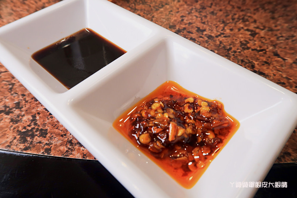 新竹美食推薦！長城小館回來了！你吃過一片片的麵嗎？超好吃的西北寧夏料理