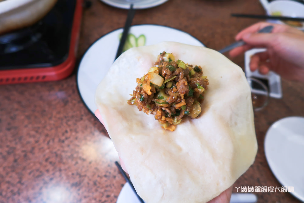 新竹美食推薦！長城小館回來了！你吃過一片片的麵嗎？超好吃的西北寧夏料理