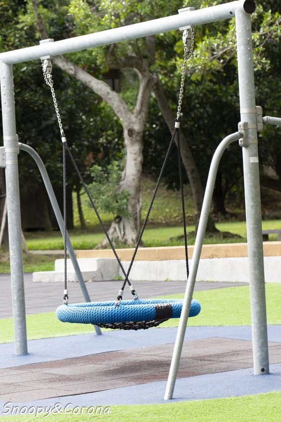 【玩樂．台北】台北特色公園／萬芳四號公園～遮陽沙坑、大型攀爬網架、鳥巢鞦韆和迷你滑草丘，無料溜小孩好去處