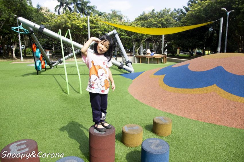 【玩樂．台北】台北特色公園／萬芳四號公園～遮陽沙坑、大型攀爬網架、鳥巢鞦韆和迷你滑草丘，無料溜小孩好去處
