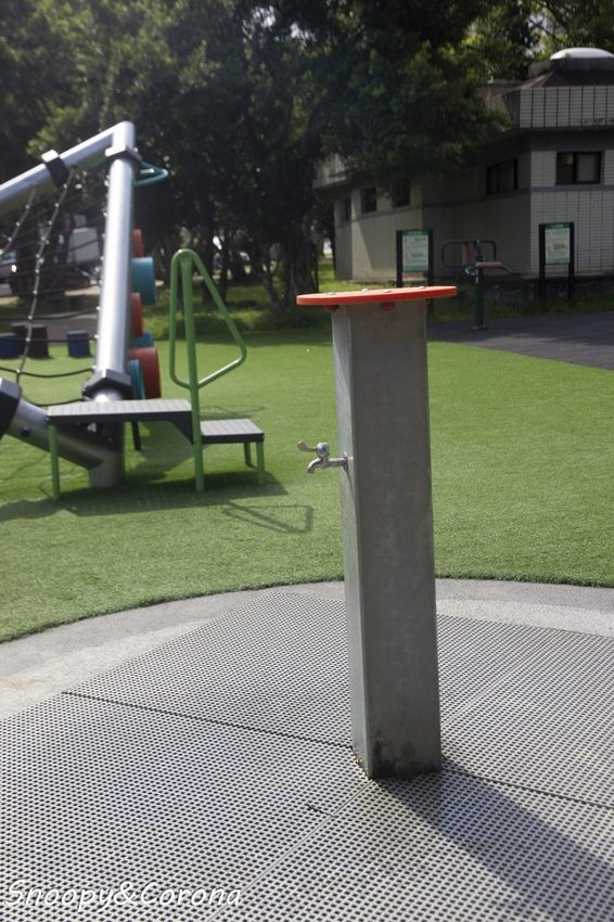 【玩樂．台北】台北特色公園／萬芳四號公園～遮陽沙坑、大型攀爬網架、鳥巢鞦韆和迷你滑草丘，無料溜小孩好去處