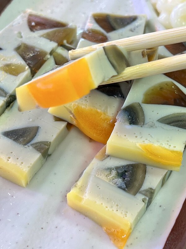 【台灣，嘉義市，東區】在嘉義，每個人都有自己的火雞肉飯排行榜；阿宏師火雞肉飯NO.1。（