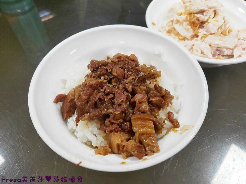嘉義小吃【阿宏師火雞肉飯】在地人推薦火雞肉飯.雞油飯Q油蔥香!魯肉油香超滑嫩好吃│火雞肉片飯賣完為止│